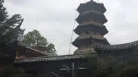 实拍福州著名的三山两塔之一乌塔，是福州标志性建筑。