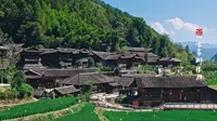 北纬30度，峡谷、村落、吊脚楼，翠绿群山之间，是一片未被惊扰的净土。宣恩彭家寨最新宣传片，由新闻旅游集团策划推出。