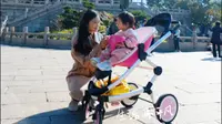 【黄鹤楼游玩，有萌呗共享童车相伴】周六趁天气还挺好，带着家里两个小宝贝去黄鹤楼公园，逛逛晒太阳。黄鹤楼，不亏是武汉甚至湖北的象征。上到楼上能看到武汉高处风景。