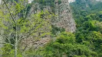 广东省开封县景区，大斑石.千层峰。