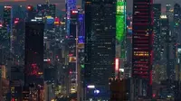 登上384米的深圳地王大厦“深港之窗”，360度纵览深港双城天际线，感受历史与现代交融的独特魅力。