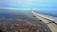 西宁城景进近，俯瞰整个西宁城区，东航A320落地西宁曹家堡