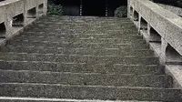 旅游峨眉武术发源地——中峰寺 ，峨眉派创始人春秋时期司徒悬空#峨眉山中峰寺 #旅游 #南极字文远 #古装 #旅游景区推荐 #峨眉派司徒悬空 #穿汉服去旅游
