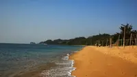 冬季摩旅广西，防城港江山半岛白沙湾+白浪滩，都是免费进入，进白沙湾的路有点烂