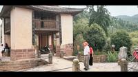 游览弥渡密祉古镇小河淌水景区。