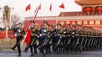 2020年7月1日4点49分，北京天安门广场升国旗仪式，太震撼了