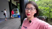 四川青城山的索道缆车，前山上山单程35元，在高空观景