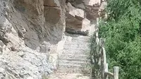 登神农山，攀龙脊长城，步石道