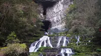 峰高峡幽～九路寨(保康)