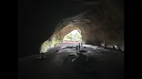 拓跋鲜卑根祖地——嘎仙洞
