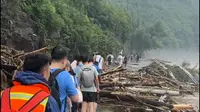 2025年7月27日北京密云区石城镇捧河湾景区洪水，水位下降后
