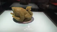 （手机拍摄）20251111广东省博物馆玉雕鸡