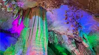 世界十大洞穴奇景，中国唯一的石花洞，走进蟠龙洞，总有梦幻在云浮