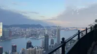 香港太平山顶卢吉道俯瞰维多利亚港