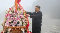 习近平在山西阳泉市向抗战烈士敬献花篮并参观百团大战纪念馆