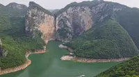 清江蝴蝶岩，湖北省建始县花坪乡河头山，视野最好还免费
