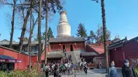 游山西五台山之塔院寺，五台山的标志大白塔就在这寺里，很壮观