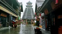 实拍贵州黔东南丹寨万达小镇美景，民族特色浓郁，风景如画