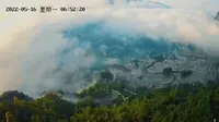 重庆市酉阳县花田乡何家岩村梯田云海。(盗月社酉阳期去的村寨)