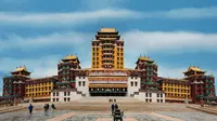 撼人心魄的各莫寺：中国最大连体佛殿，最高弥勒坐佛