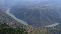 到云南的最北面，游永仁方山，逛诸葛营，第一次见还有插马古道