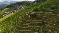 飞跃龙脊梯田千层天梯