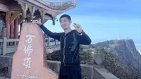 峨眉后山，核桃坝到万佛顶，拿捏。