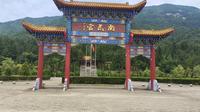 4小时徒步登南武当大别山主峰，道场空荡荡让人诧异（1）