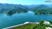 谷城县茨河镇狮子岩水库位于谷城县茨河镇金牛寺村，被誉为藏在深山里的“千岛湖”。