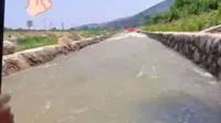 暑假游玩去哪里，临朐齐鲁嵩山峡谷漂流，一起来体验夏日清凉吧！