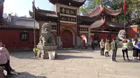 贵阳黔灵山弘福寺，贵州第一个寺庙也是贵州香火最旺的寺庙
