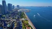 第二个4分钟以上的长视频留给大连东港商务区。