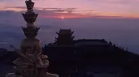 峨眉山九老洞暗藏“杀机”， 多名探险者在此失踪，洞内有何秘密