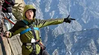 雪后华山东峰顶扎营！我终成华山山顶最靓的仔！