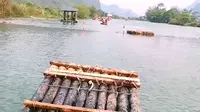 桂林阳朔 遇龙河 金龙桥码头→旧县码头 竹筏冲坝漂流