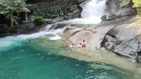 《广西融水龙女沟玩水记》