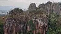 摩旅江西，宁都县翠微峰，我就喜欢这种不在路上设卡卖门票的丹霞景区
