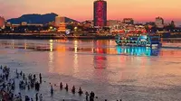 见一面吧，就在宜宾三江口！#宜宾三江口#踩水#城市风光#傍晚