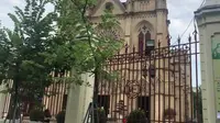 广州石室圣心大教堂钟楼早上八点报时