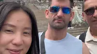 西班牙公婆初见无锡灵山大佛，全程不停惊叹：太壮观了！