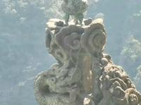 武当山南岩宫风景区位于湖北丹江口，是武当36岩中最美处，属全国重点文保单位。 始建于元代，现存元建石殿、明建南天门等，天乙真庆宫石殿为石砌仿木结构