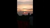 爬完华山北峰顶来不及到西峰了，就在聚仙台来看个日落吧～