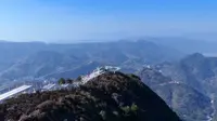 圣井山玻璃栈道
