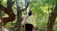 山西临汾灵石红崖峡谷太岳山国家森林公园，一个适合全家老小游玩的地方  景区早晚温差较大，即使是夏季，也需带一件厚衣服。#旅行推荐官