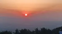 夜爬崛围山