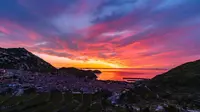 青岛青山渔村世纪朝霞