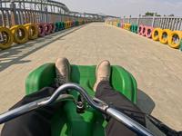 北流市铜石岭，山顶漂流、极速漂移，一个人搁那嗨起来了