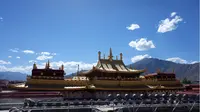 寺庙杂录的part5: 木如宁巴寺“先有木如寺后有大昭寺”拍的好好的 但是放出来画质莫名其妙的被压缩糊掉....#不良导游#