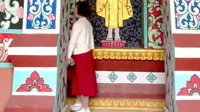 探秘边境：一寨两国