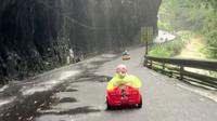 雨中飞车   丹炉山景区